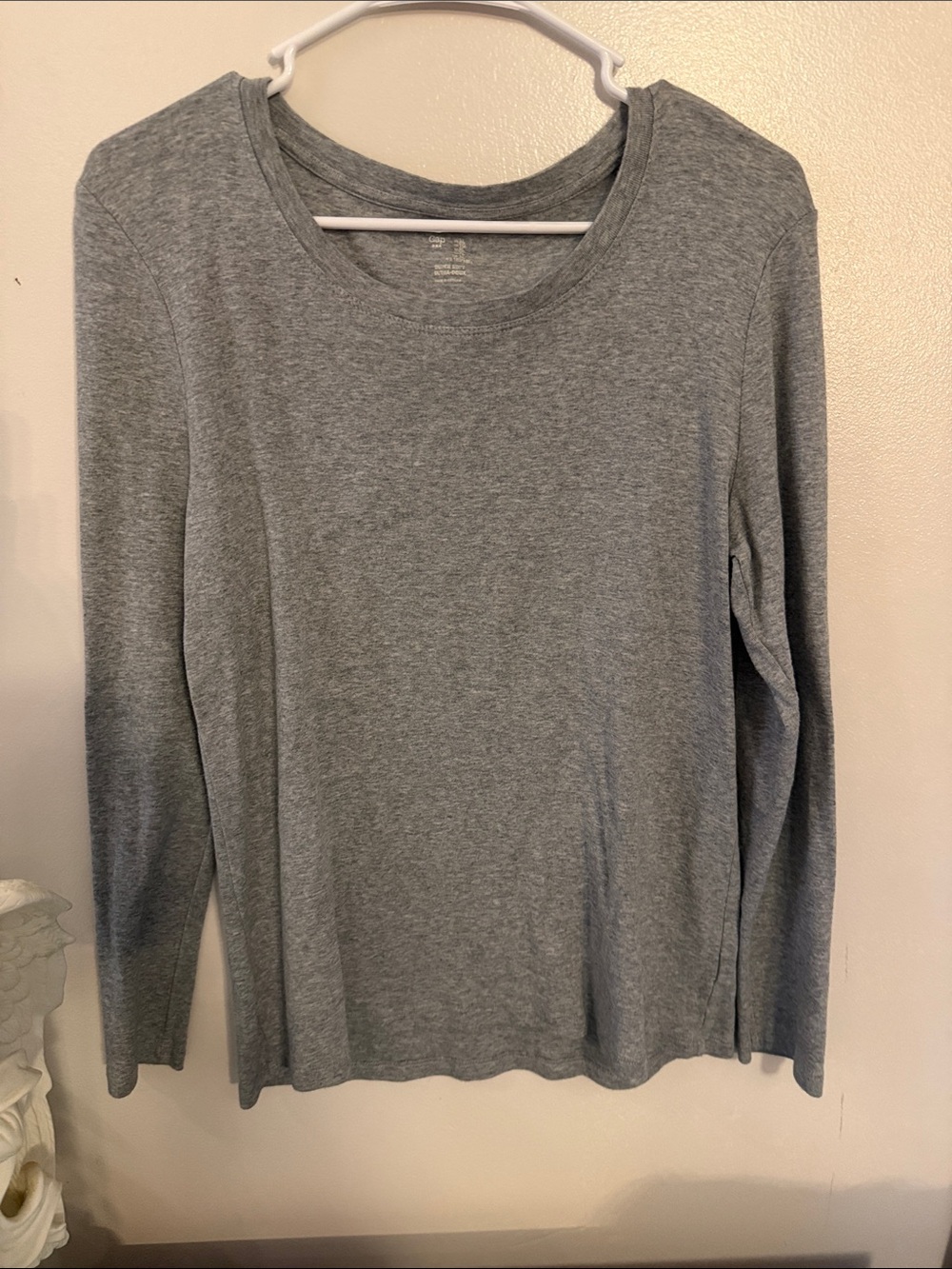 GAP Women's Heather Gray Crewneck Long Sleeve Sweater